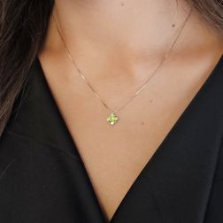 Foto indossata Light Point Sparkle Necklace Peridot Square 5mm