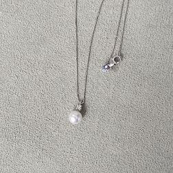 Collana Perla Akoya 6.5mm con Diamante 0.036ct
