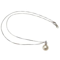 Collana Perla Akoya 8-8.50mm con Diamante 0.060ct