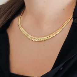 Photo of worn 45cm ‘Cobra’ necklace, 8mm – 4.5mm graduated