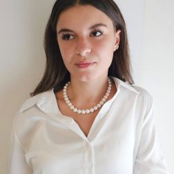 Photo of worn 10.50–11.50mm Freshwater pearls Necklace with a Hidden Clasp in 18kt White Gold