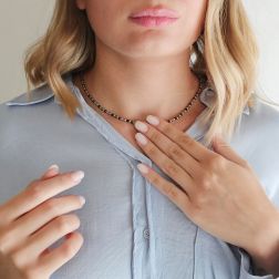 Collana Girocollo sfere multicolor foto indossata