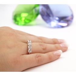 Veretta 5 Diamanti Certificati GIA da 30 punti foto indossata