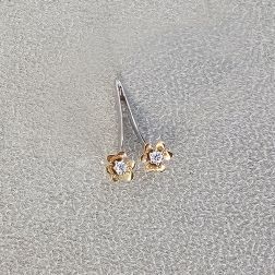 Daisy Line Pendant with Diamonds