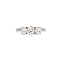 Anello Trilogy Diamanti Ovali centro 0.61ct ai lati 0.37ct certificati GIA- Misura 14