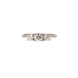 Anello Trilogy Centro da 0.45ct e lati da 0.19ct Diamanti