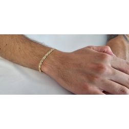 Photo of worn Figaro Bracelet 20cm x 4.4mm