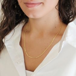 Photo of worn 50cm x 2.50mm Yellow Gold 3+1 Tiger link chain Necklace