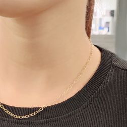 Collana Girocollo Rolò Rigata foto indossata