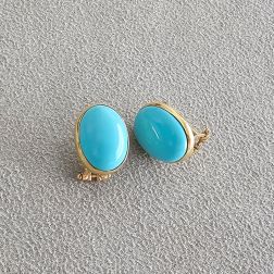 Oval Cabochon Turquoise Earrings in Yellow Gold