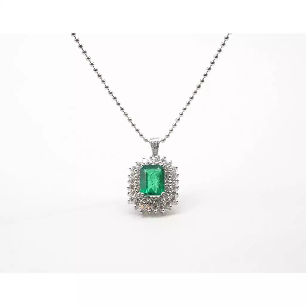Gran Gala pendant with Emerald and 42 Diamonds