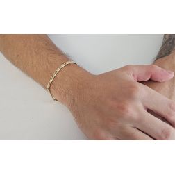 Photo of worn Faceted Snail bracelet x 4.4mm