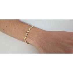 Photo of worn Faceted Snail bracelet x 4.4mm