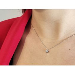 Collana Punto Luce Sparkle 0.25ct foto indossata