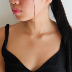 Collana Spiga Quadra 0.60mm Oro Bianco - 40cm Foto Indossata