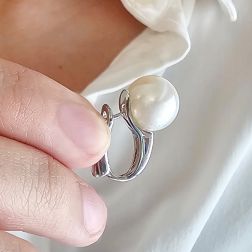 Orecchini con Perle Australiane 11-11.50mm e Diamanti foto indossata