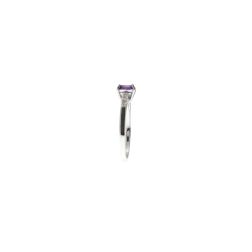 Oval Amethyst Solitaire Ring with 8 Diamonds in White Gold