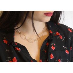 Photo of worn Net necklace in white gold