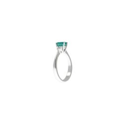 Anello Solitario Smeraldo ovale 7x5mm e 2 Diamanti in Oro Bianco