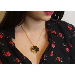 Clover necklace
