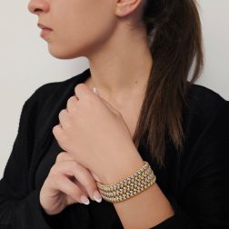 Photo of worn V-shaped braided bracelet Bicolor