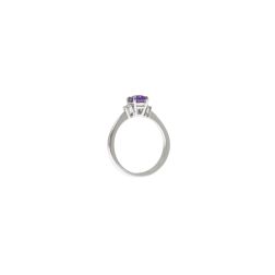 Oval Amethyst Solitaire Ring 7x5mm with 2 Diamonds in White Gold
