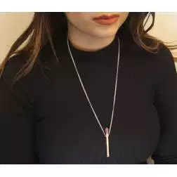 Collana Fiammifero "Mi accendi?" foto indossata