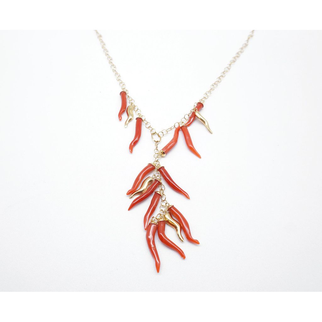 Necklace with coral cornets