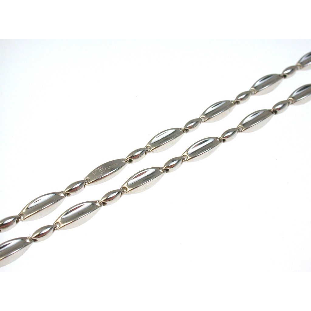 Chain and alternating segments necklace in 18kt white gold