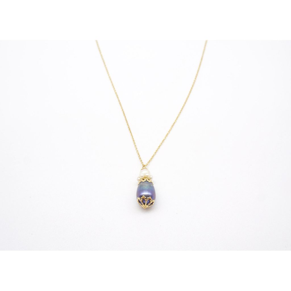 Pearls pendant necklace