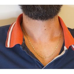Photo of worn Two tones figaro link necklace 50cm x 2,50mm