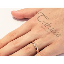 Photo of worn Comfortable wedding band Rose Gold 3.5mm UNOAERRE