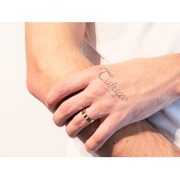 Photo of worn Wedding Band  Cerchi di Luce 5 mm by UNOAERRE