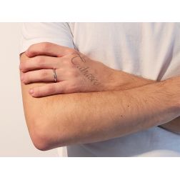 Fede Hydra Slim Oro Bianco UNOAERRE foto indossata uomo