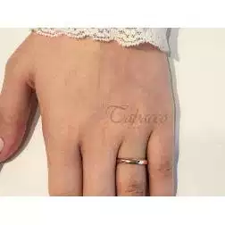 Fede Comoda 3 mm Oro Rosa UNOAERRE foto indossata donna