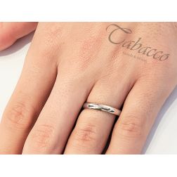 Photo of worn Wedding Band 4gr UNOAERRE in white gold