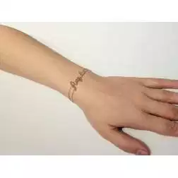 Bracciale con nome Angela in Oro Giallo 18kt (Pezzo Unico) foto indossata