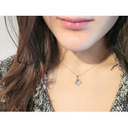 Ciondolo Angioletto in oro bianco con zirconi