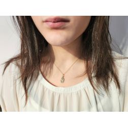 Holy Mary Pendant in yellow gold