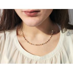 Collana Girocollo Cubi 3 colori foto indossata