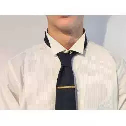 Fermacravatta mezzo rigato mezzo piatto
