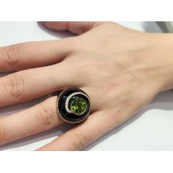 Foto indossata Anello Cupola nera Peridoto Verde Oro Rosa