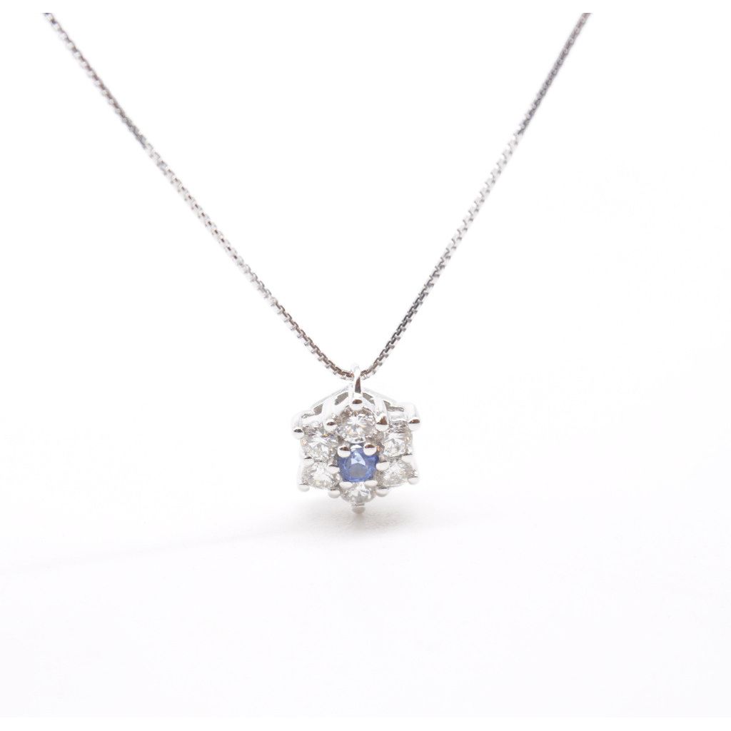 Blue sapphire flower necklace