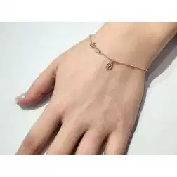 Bracciale con Ciondolo  Madonnina Oro Giallo foto indossata
