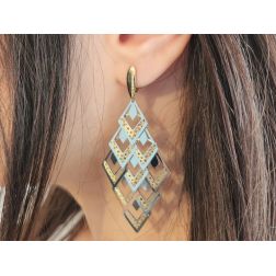 Pendant earrings with holed rhombuses