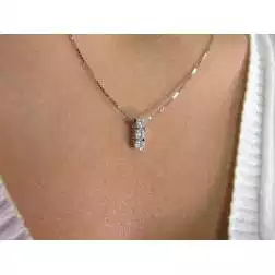 Girocollo Trilogy 0.40ct foto indossata