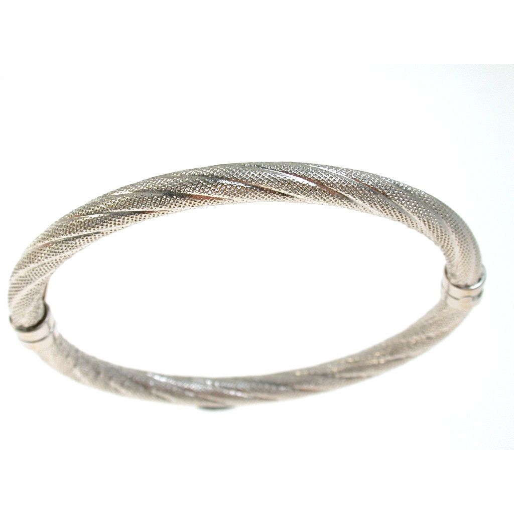 Bracciale Rigido Rigato in Oro Bianco