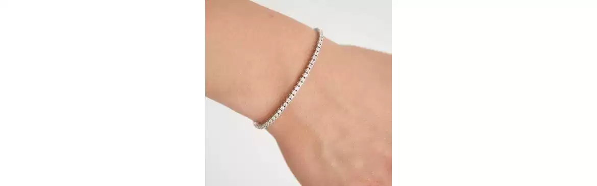 Bracciali Tennis Diamanti e oro 18kt in Promozione