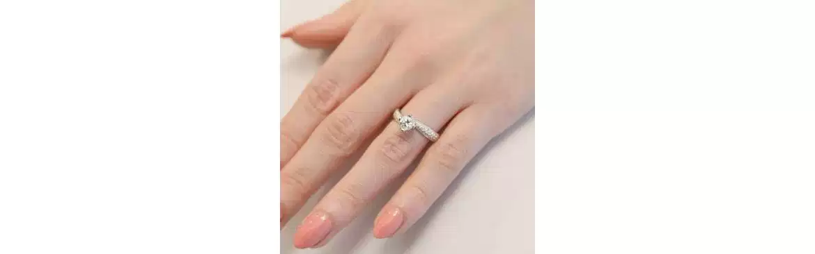 Collezione Anelli Solitari con diamante