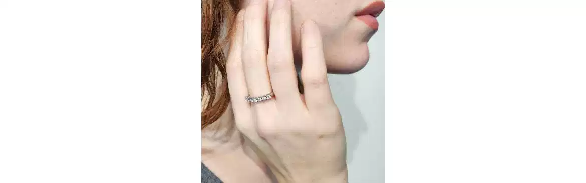 Anelli Verette con Diamanti e Pietre Preziose Naturali in promozione su Tabacco Gioielli